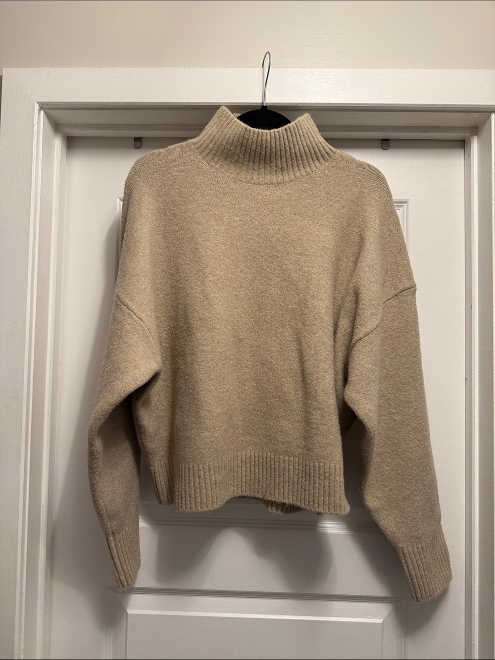 Zara Women's Cream Turtleneck Pullover Sweater